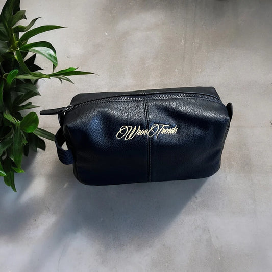 SIGNATURE WASHBAG