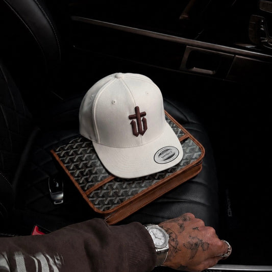 CLASSIC FLAT PEAK - OFF WHITE/BROWN