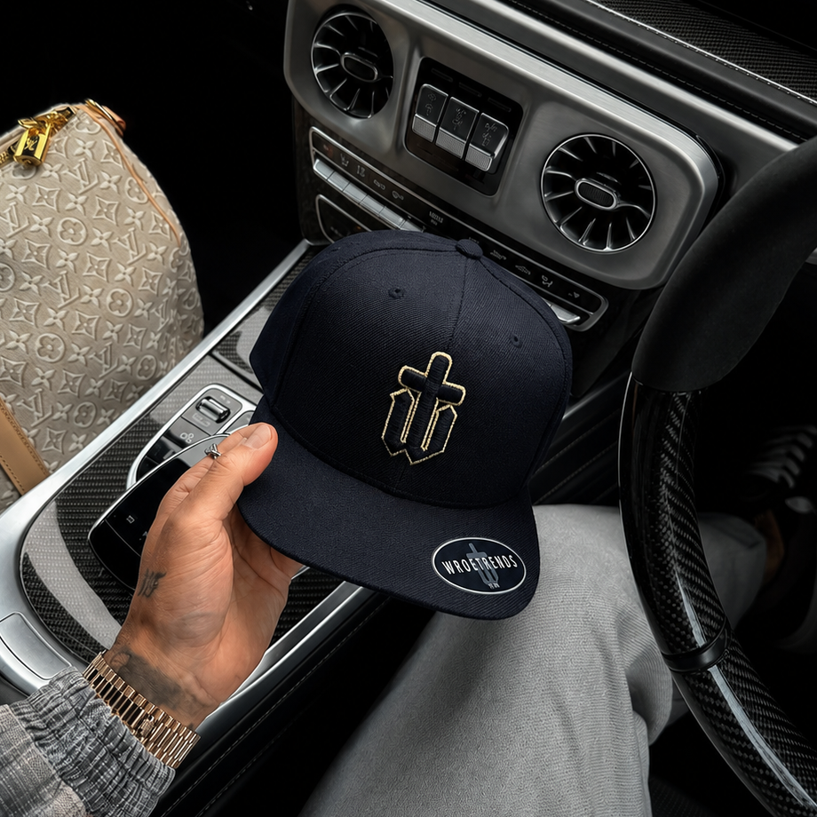 BLACK & GOLD ORIGINS FLAT PEAK